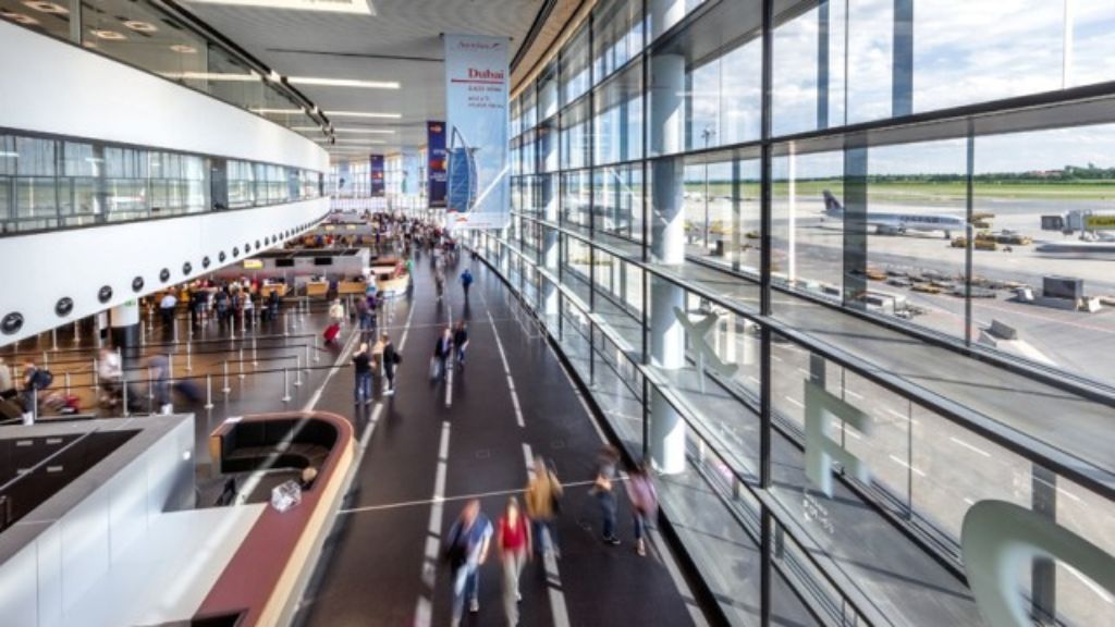 Egyptair Vienna International Airport – VIE  Terminal