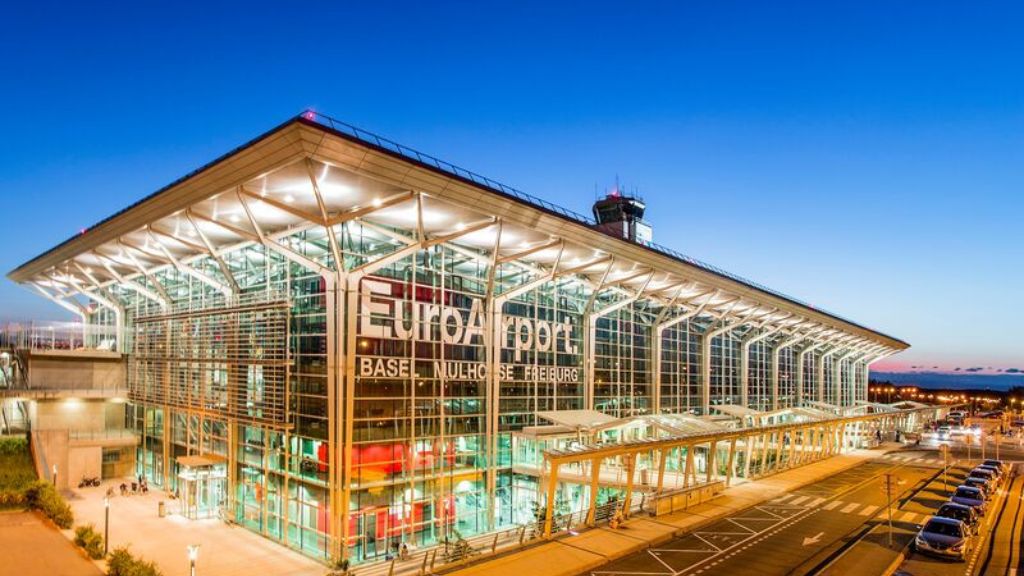 Air Cairo EuroAirport Basel-Mulhouse-Freiburg – MLH Terminal