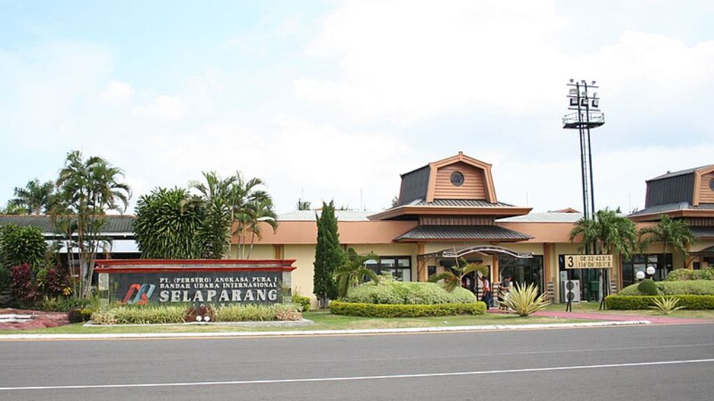 Selaparang Airport