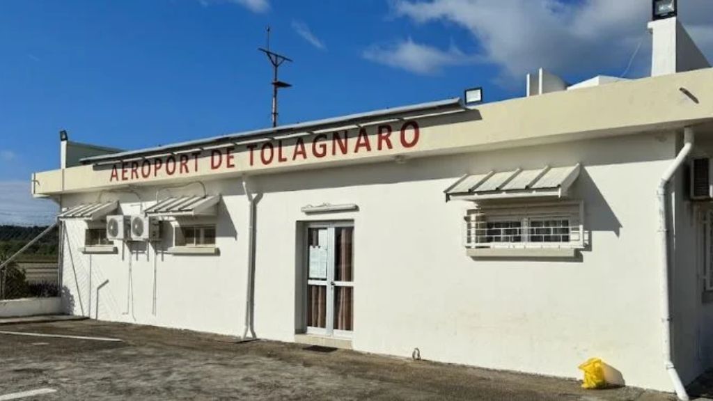 Tolagnaro Airport