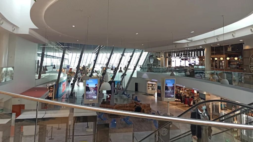 Air Canada NCE Terminal