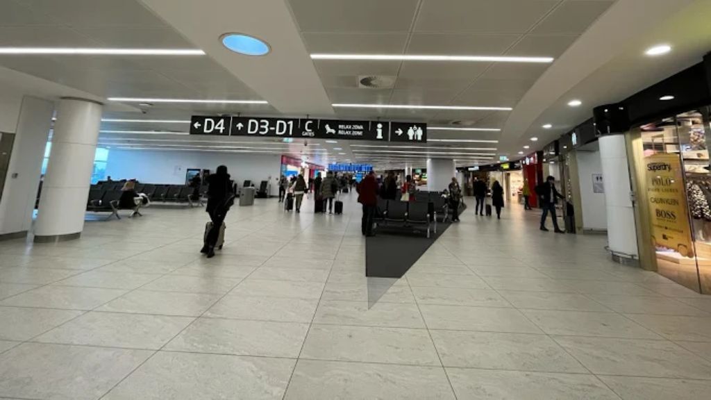 Air Canada PRG Terminal