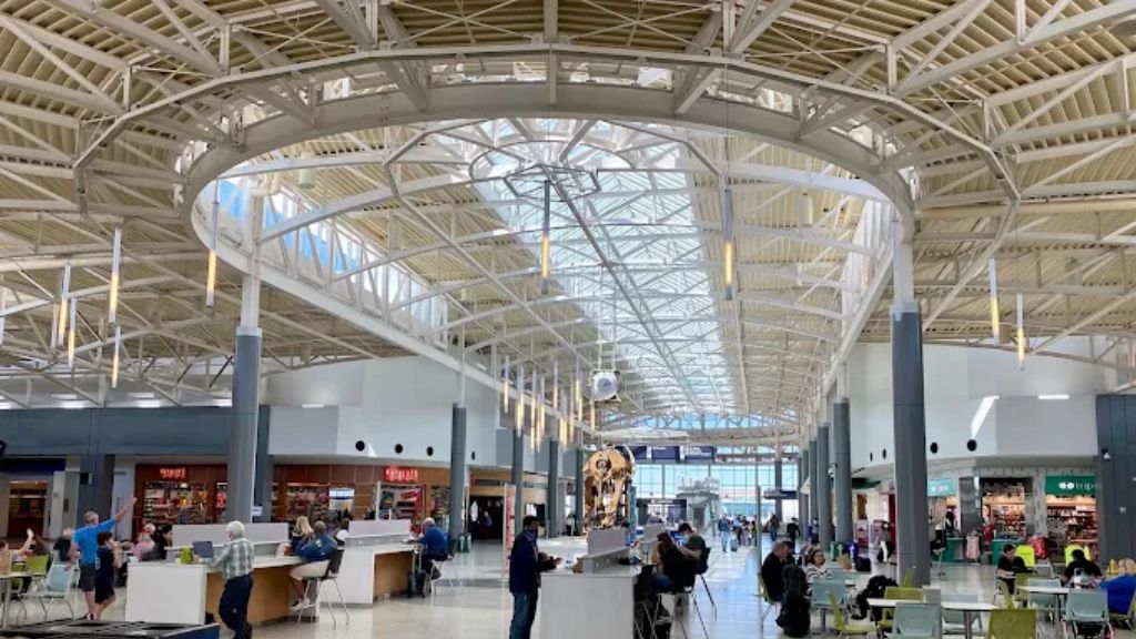 Frontier Airlines CVG Terminal – Cincinnati/Northern Kentucky Airport