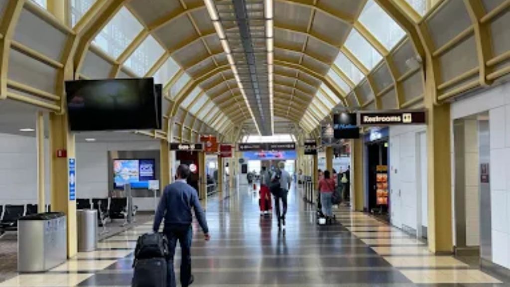 Frontier Airlines DCA Terminal – Ronald Reagan Washington National Airport