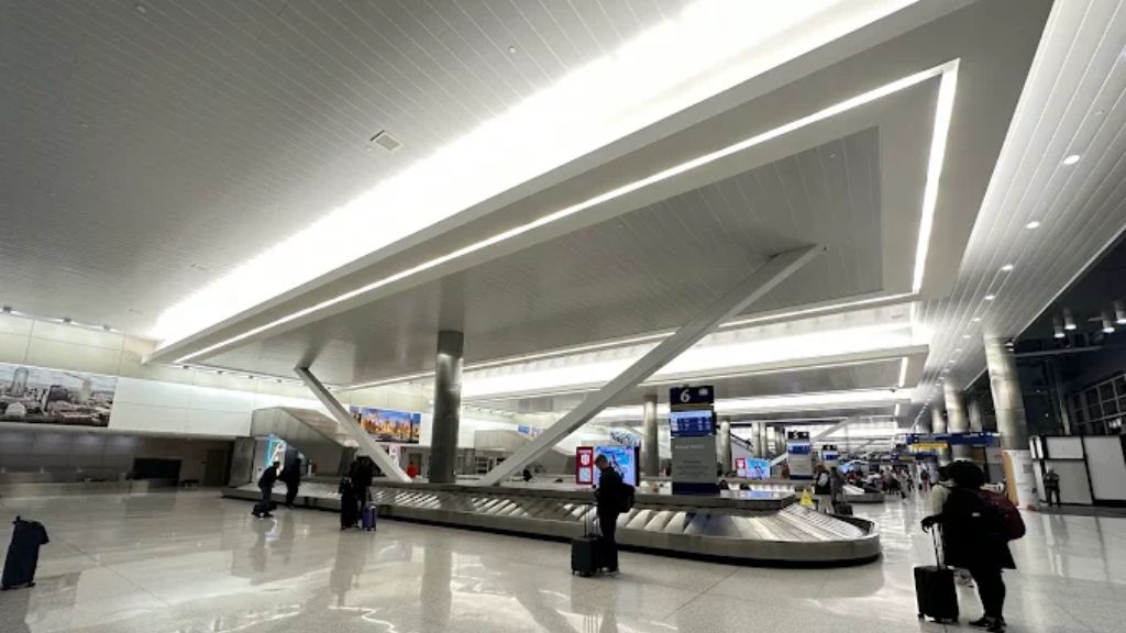 Frontier Airlines IND Terminal – Indianapolis International Airport