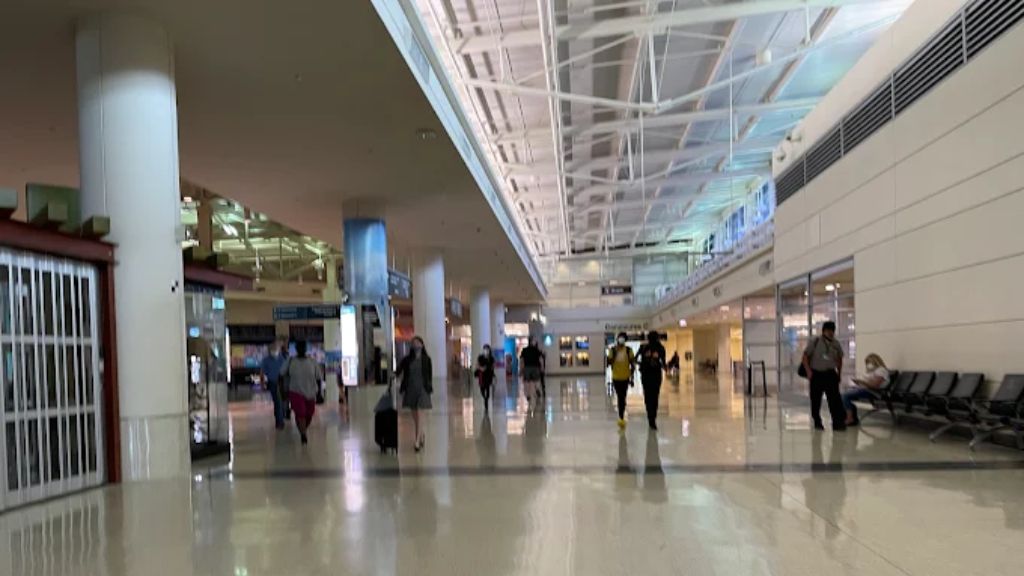 Frontier Airlines MDW Terminal – Chicago Midway International Airport