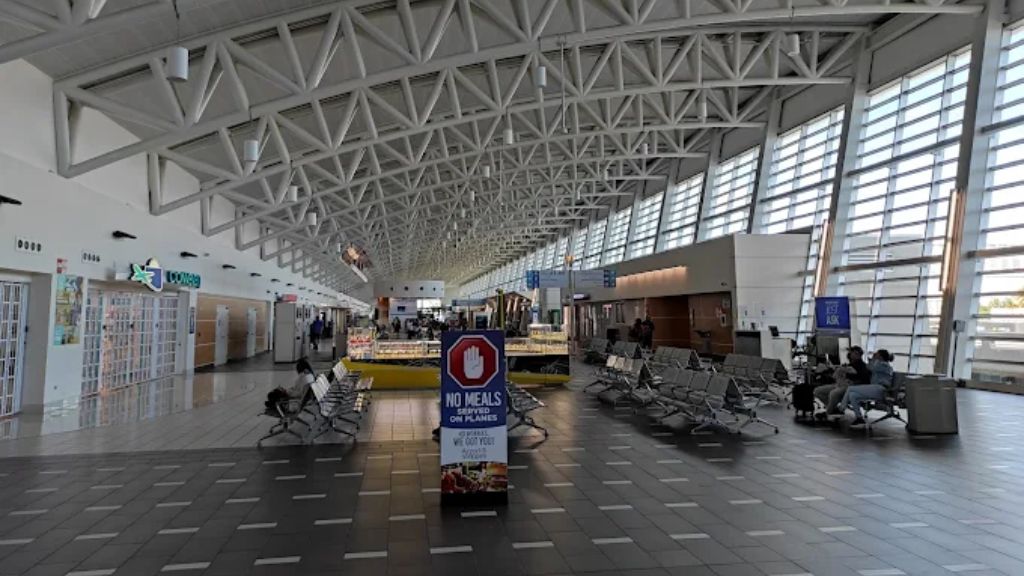 Frontier Airlines SJU Terminal – Luis Munoz Marin International Airport 
