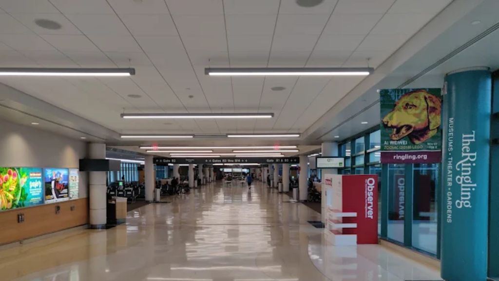Frontier Airlines SRQ Terminal – Sarasota Bradenton International Airport
