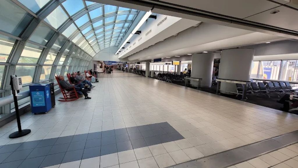 Frontier Airlines STL Terminal – St. Louis Lambert International Airport 
