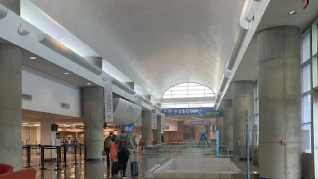 Frontier Airlines TUS Terminal – Tucson International Airport