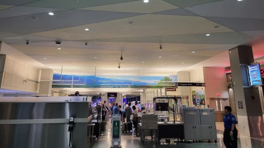 Frontier Airlines TYS Terminal – McGhee Tyson Airport