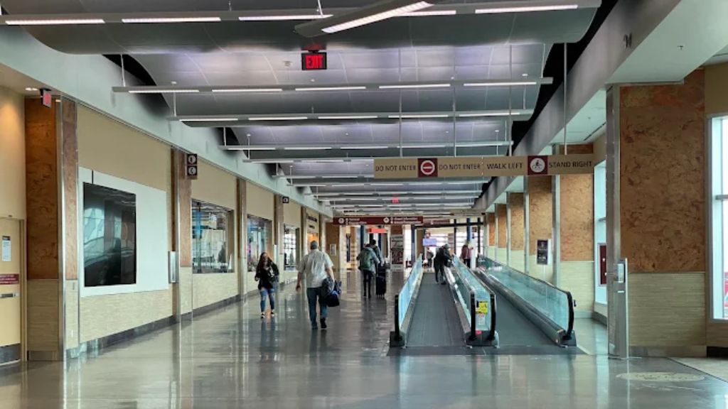 Frontier Airlines XNA Terminal – Northwest Arkansas National Airport