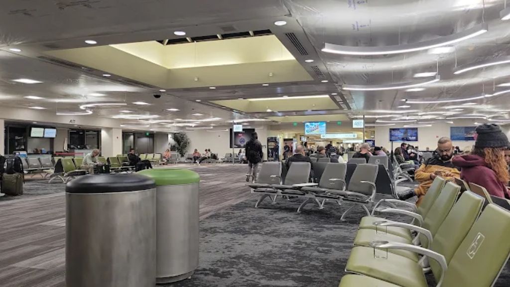 Air Canada SMF Terminal