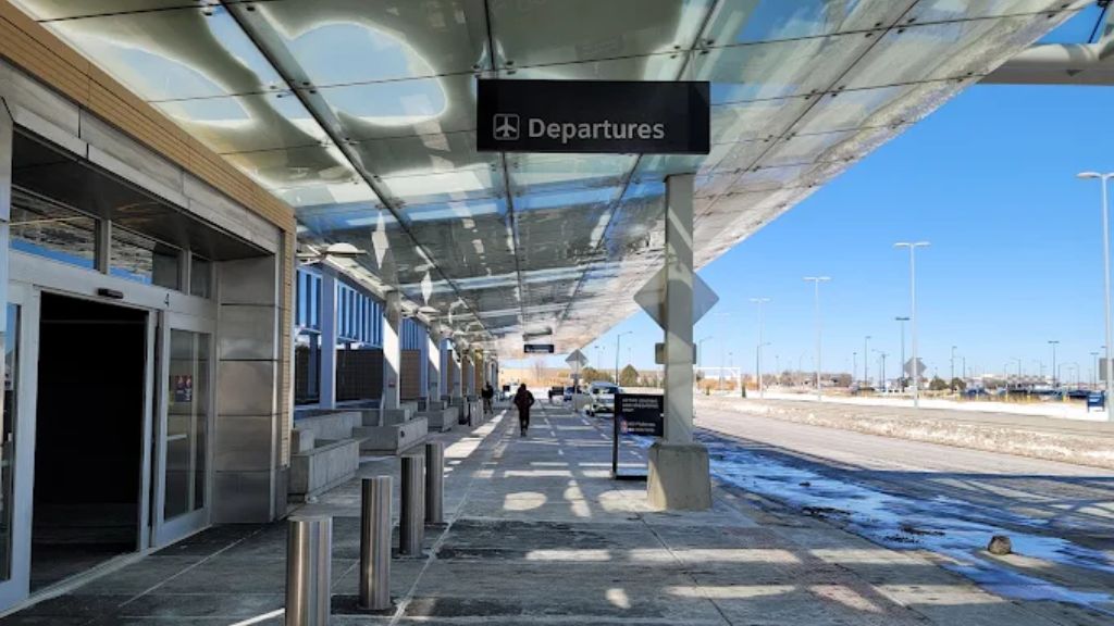 Alaska Airlines ICT Terminal – Wichita Dwight D. Eisenhower National Airport