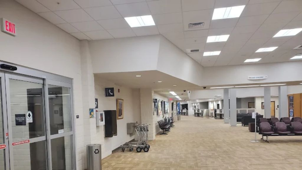 Alaska Airlines RDD Terminal