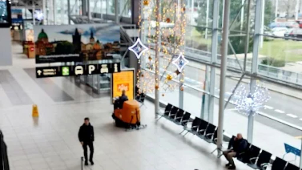 British Airways PRG Terminal