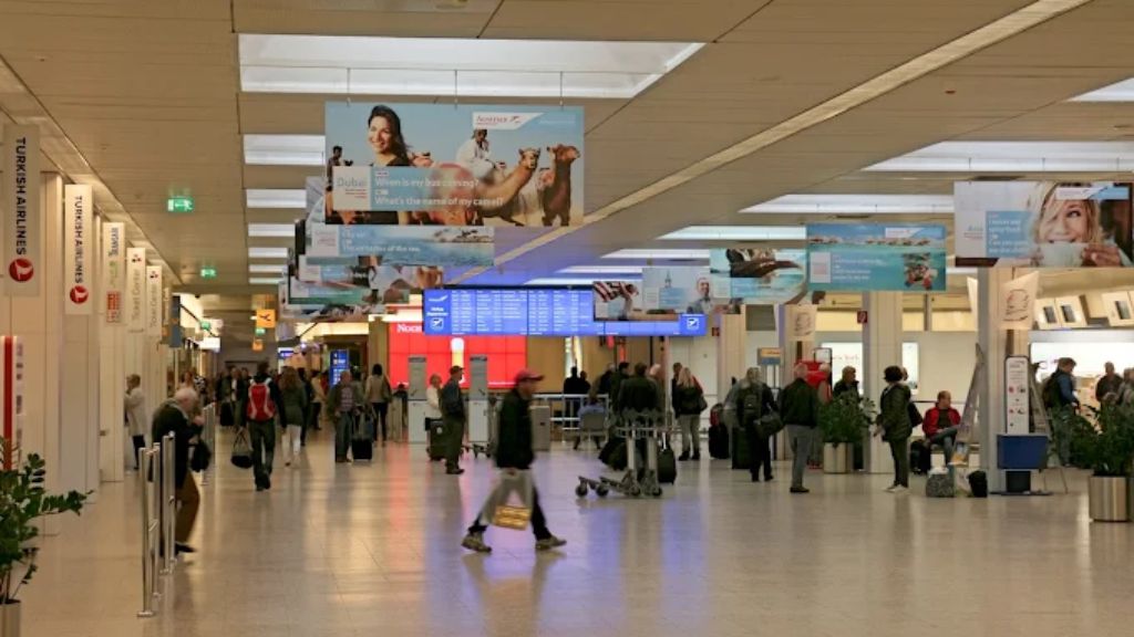British Airways SZG Terminal