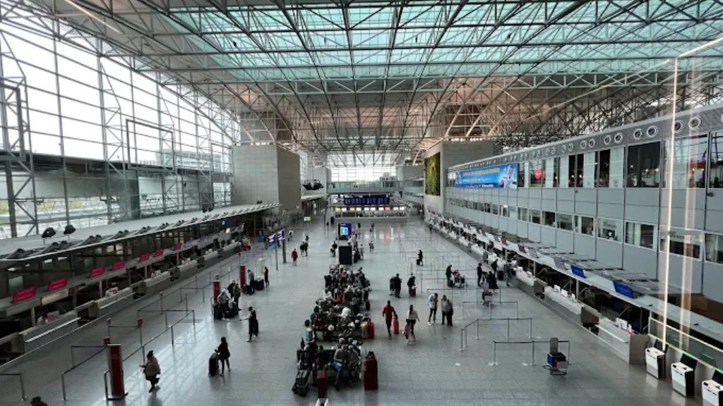 Turkmenistan Airlines FRA Terminal