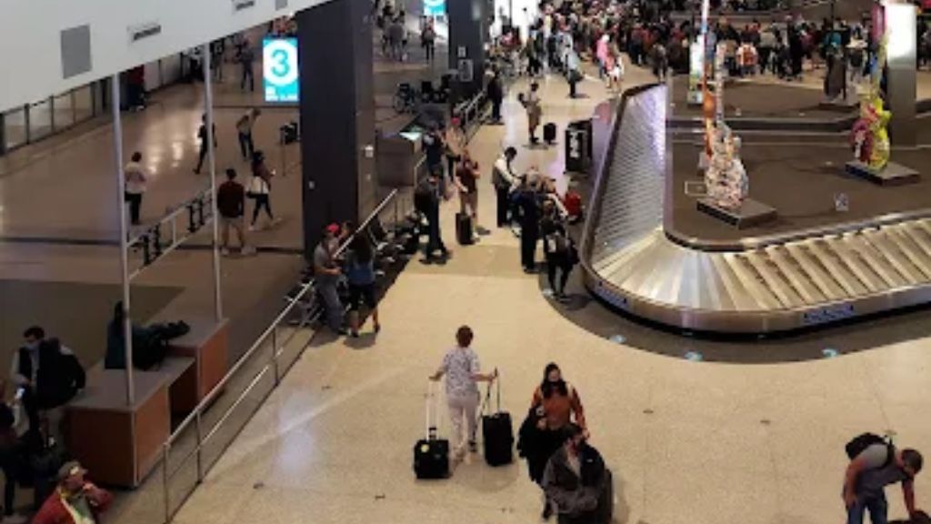 Viva Aerobus AUS Terminal