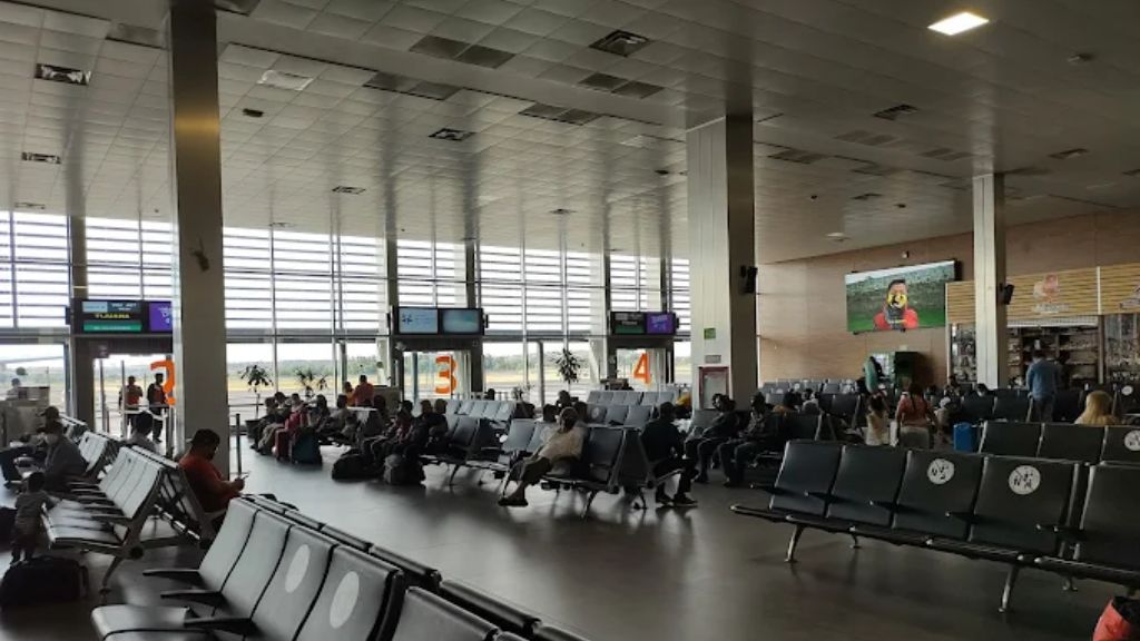 Viva Aerobus MLM Terminal