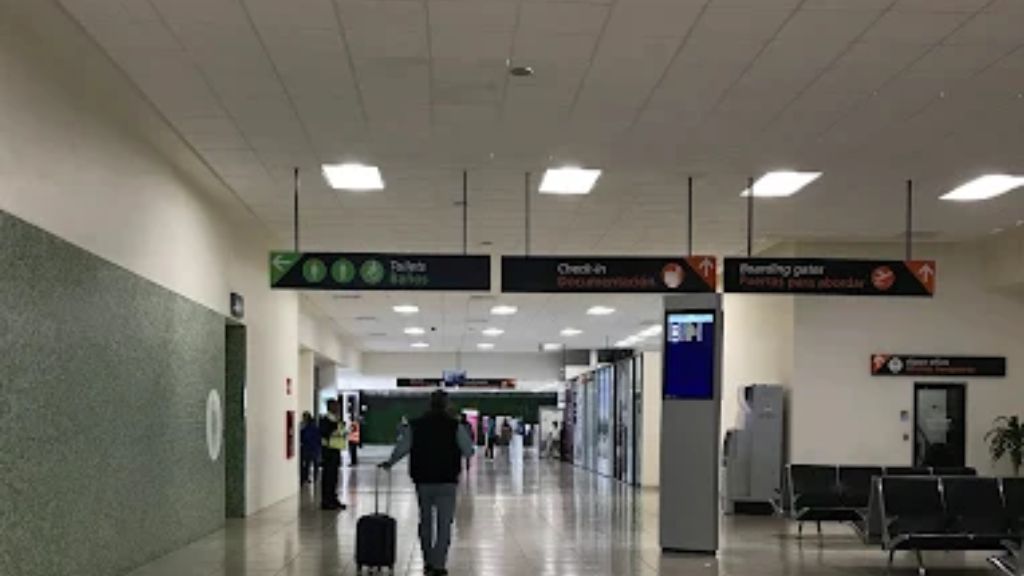 Viva Aerobus MXL Terminal