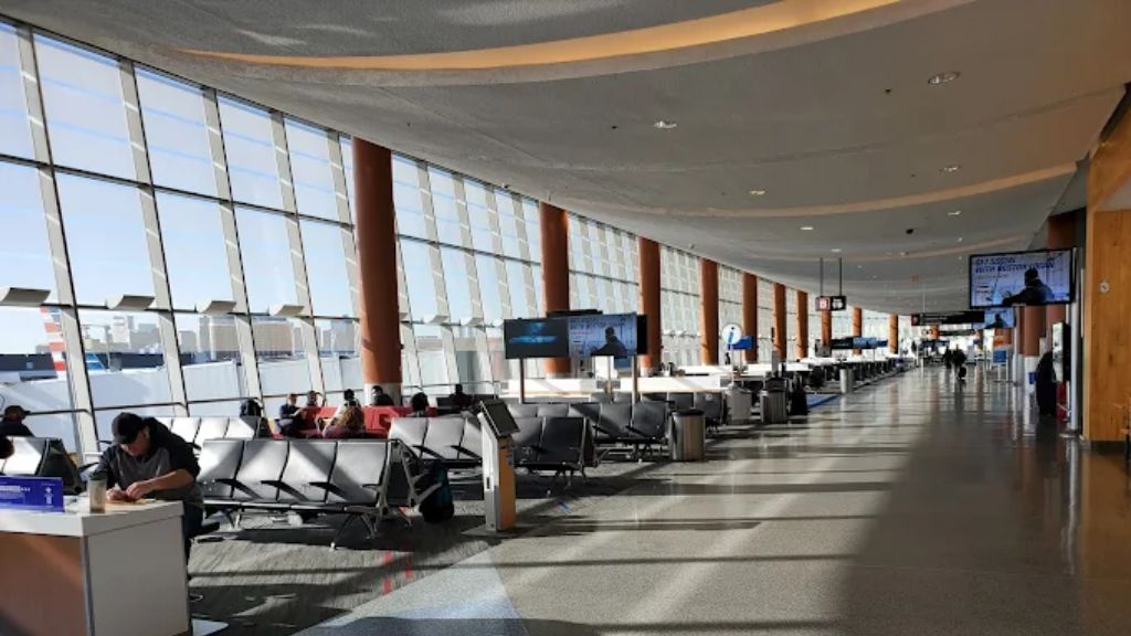 Etihad Airways BOS Terminal – Boston Logan International Airport