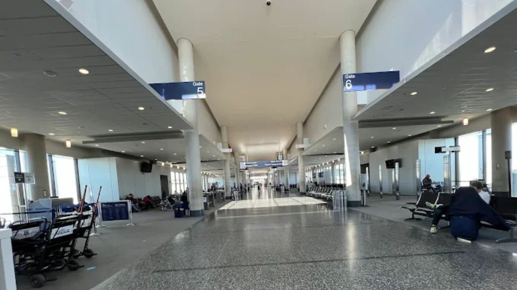 JetBlue Airways BDL Terminal