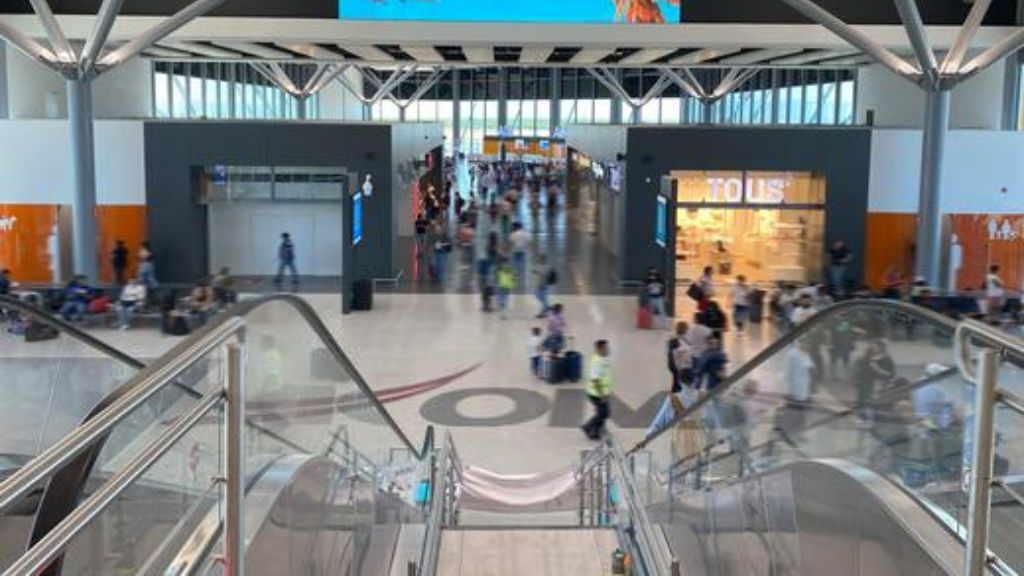 Magnicharters MTY Terminal