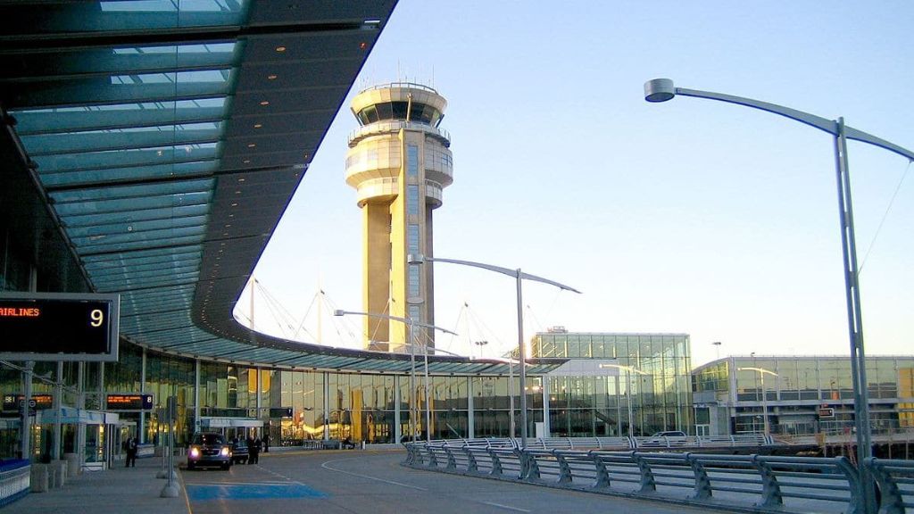 Republic Airways YUL Terminal