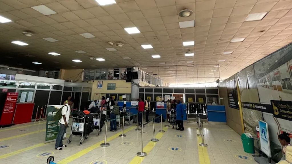 RwandAir BJM Terminal