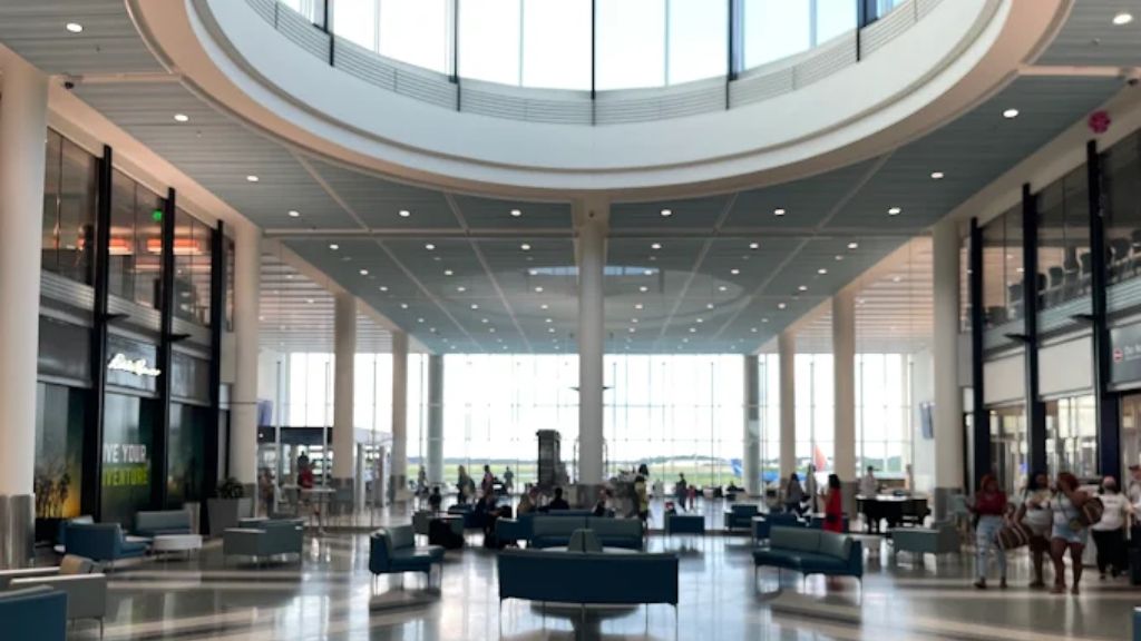 Southwest Airlines CHS Terminal – Charleston International Airport
