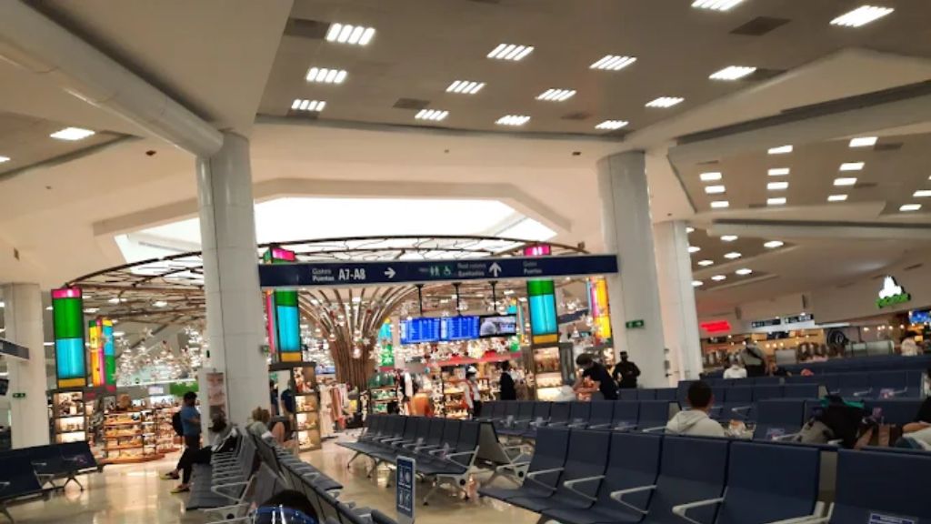 Southwest Airlines CUN Terminal
