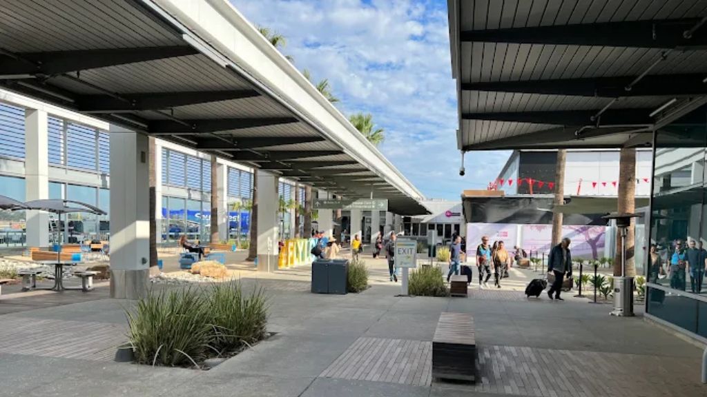 Southwest Airlines LGB Terminal