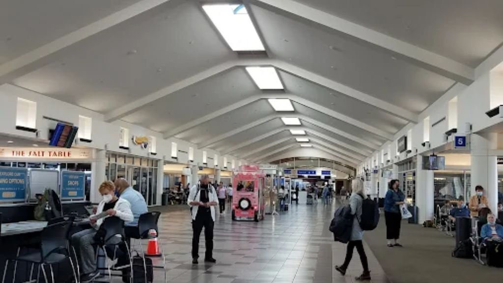 Southwest Airlines SAV Terminal