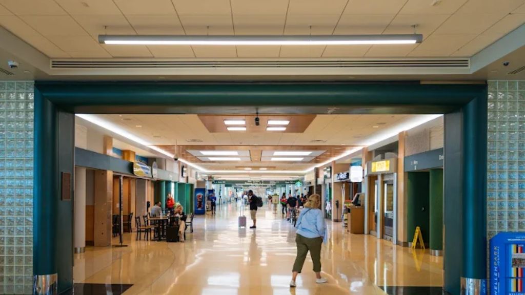 Southwest Airlines SRQ Terminal