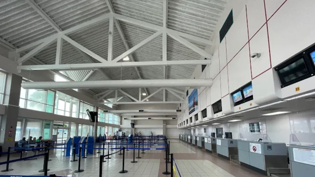 WestJet Airlines AUA Terminal