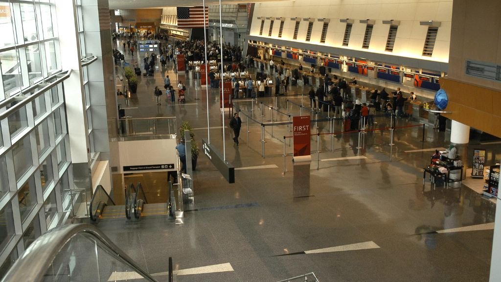 Hawaiian Airlines BOS Terminal – Boston Logan International Airport