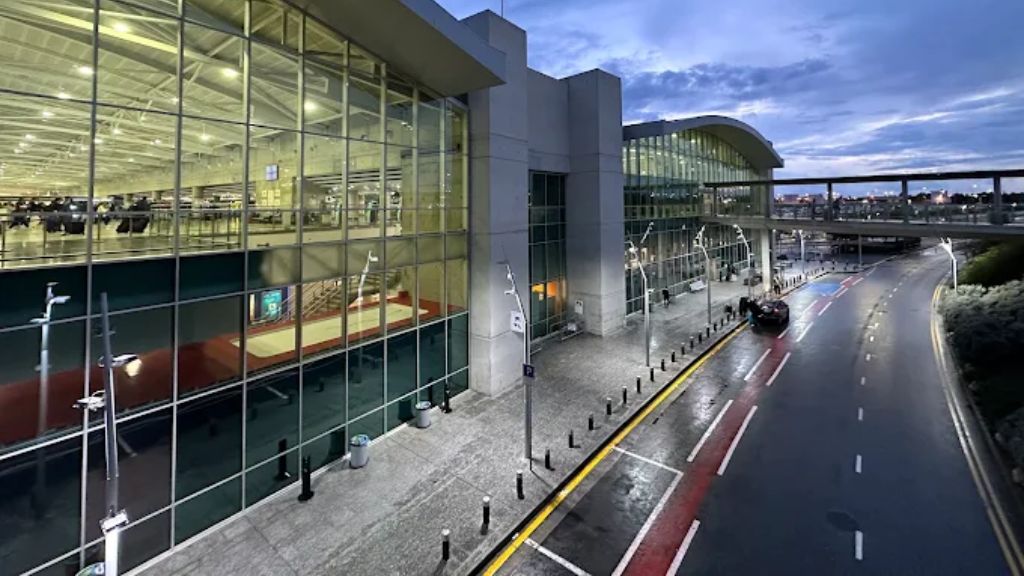 Helvetic Airways LCA Terminal – Larnaca International Airport