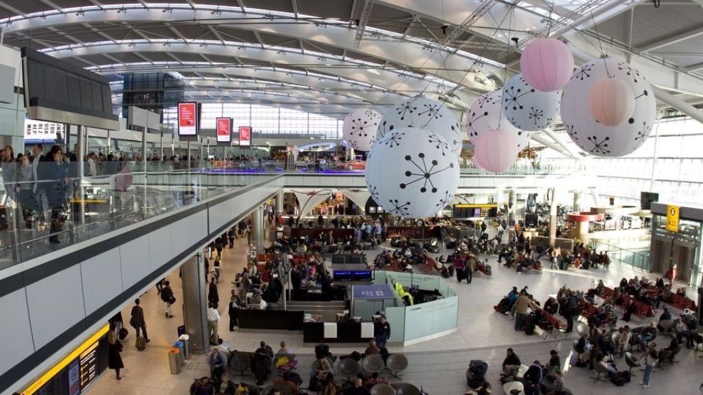 Jet2 Airlines LGW Terminal – Gatwick Airport