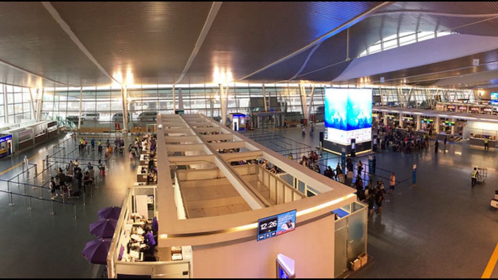 Juneyao Air HKT Terminal