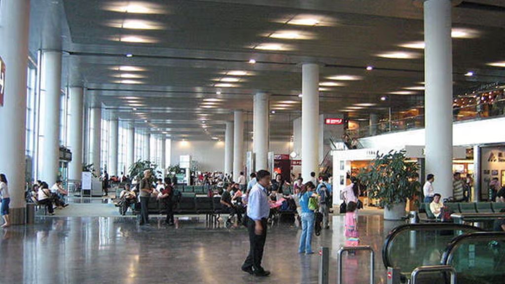 Juneyao Air MFM Terminal