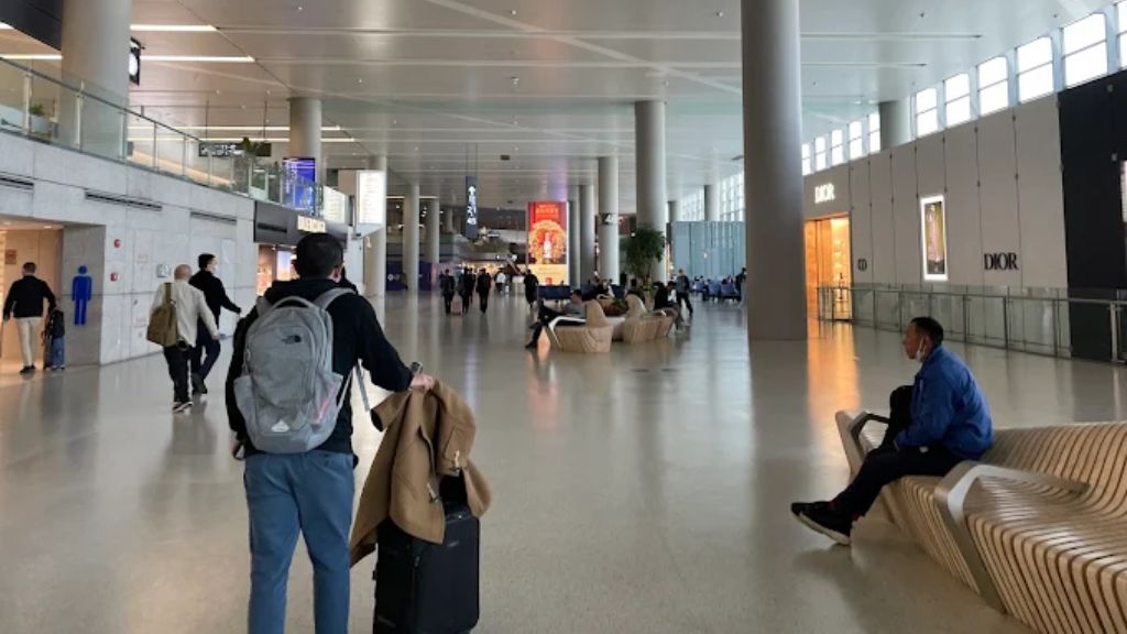 Juneyao Air SHA Terminal
