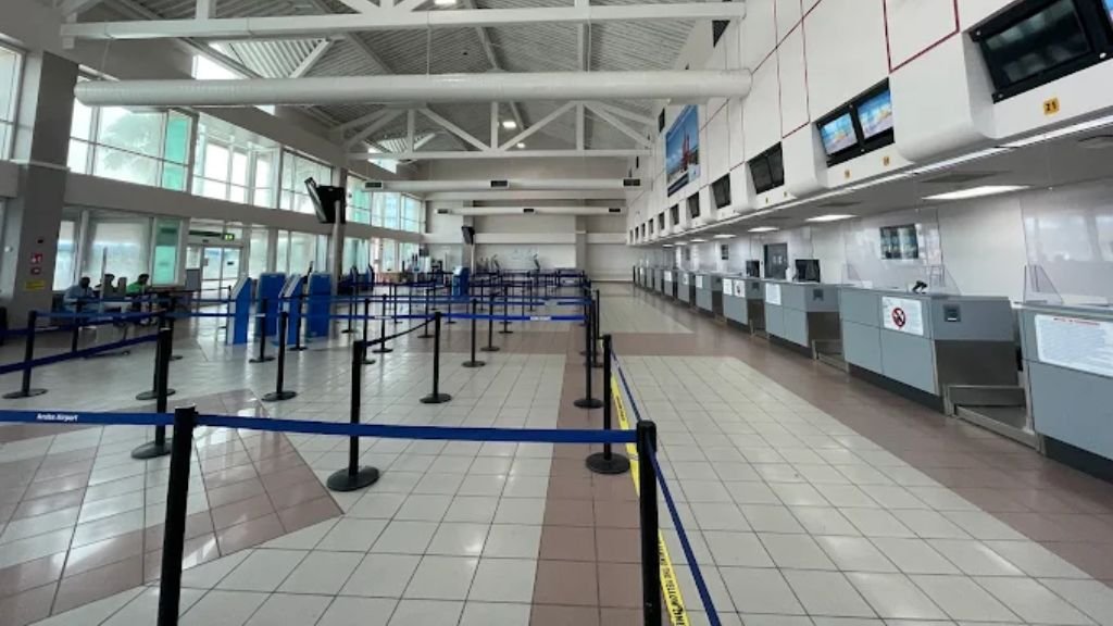 KLM Airlines AUA Terminal – Queen Beatrix International Airport