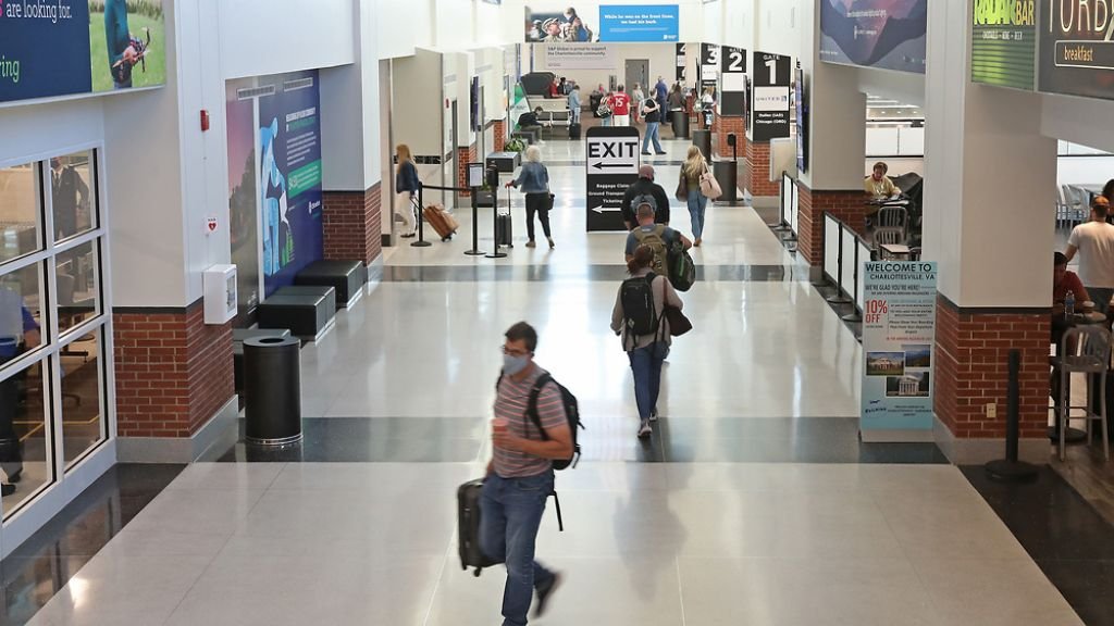 Republic Airways CHO Terminal – Charlottesville Albemarle Airport