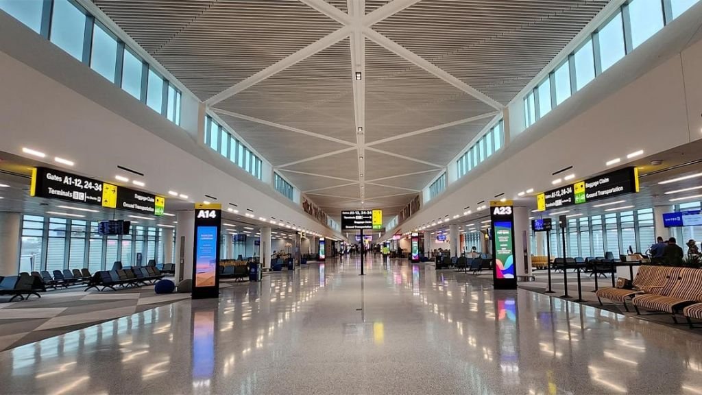 Republic Airways EWR Terminal – Newark Liberty Airport