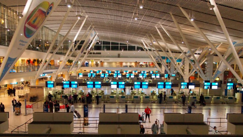TAAG Angola Airlines CPT Terminal