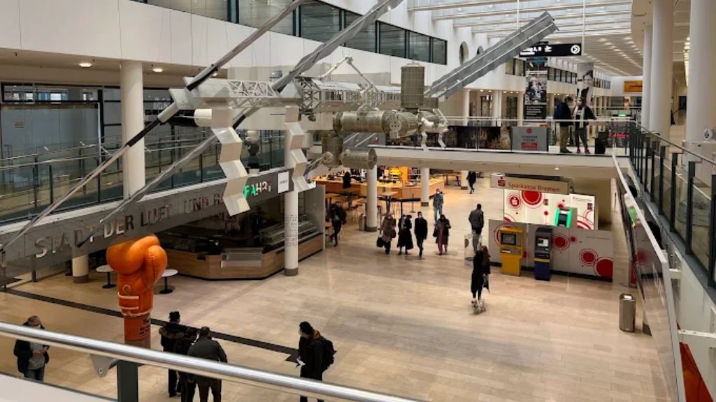 Tailwind Airlines BRE Terminal – Bremen Airport