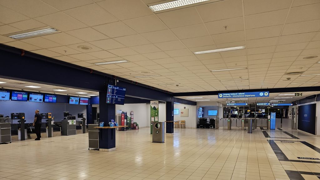 Widerøe Airlines AES Terminal – Ålesund Airport, Vigra