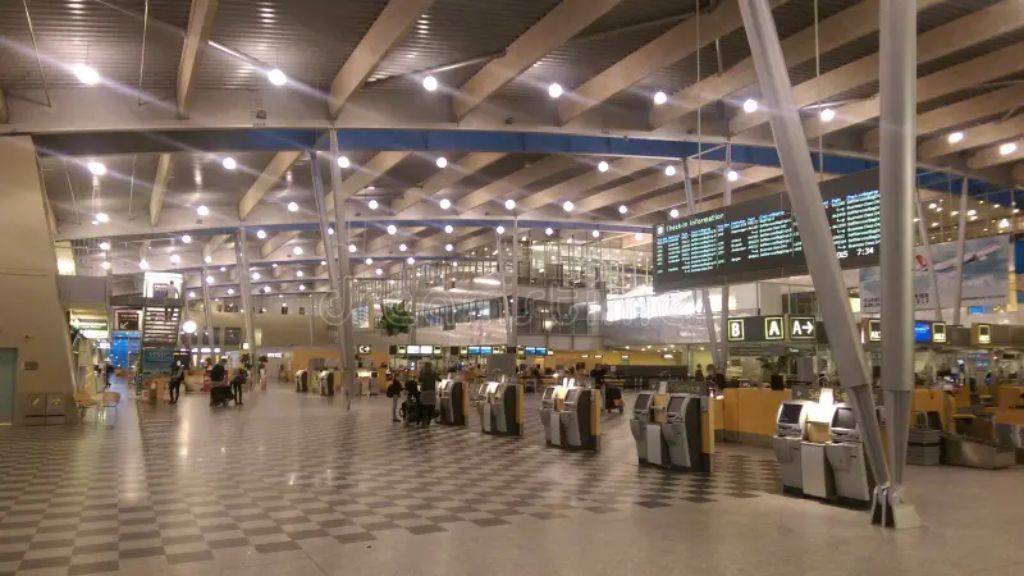 Widerøe Airlines BLL Terminal – Billund Airport