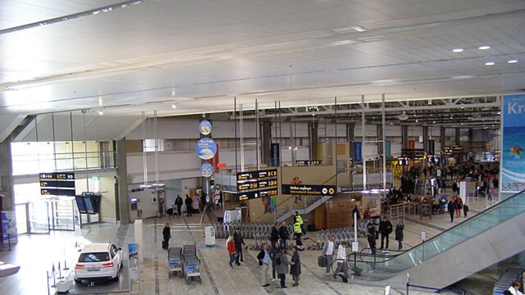 Widerøe Airlines GOT Terminal